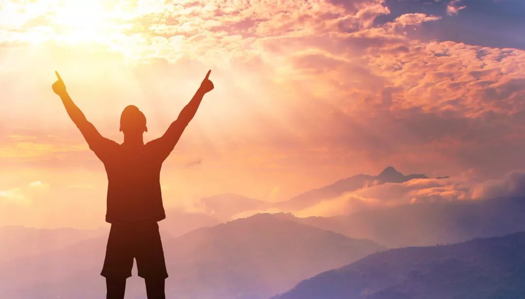 "目标就像是航灯,一个清晰的目标,会激发一个人的想象力和热情,照亮他