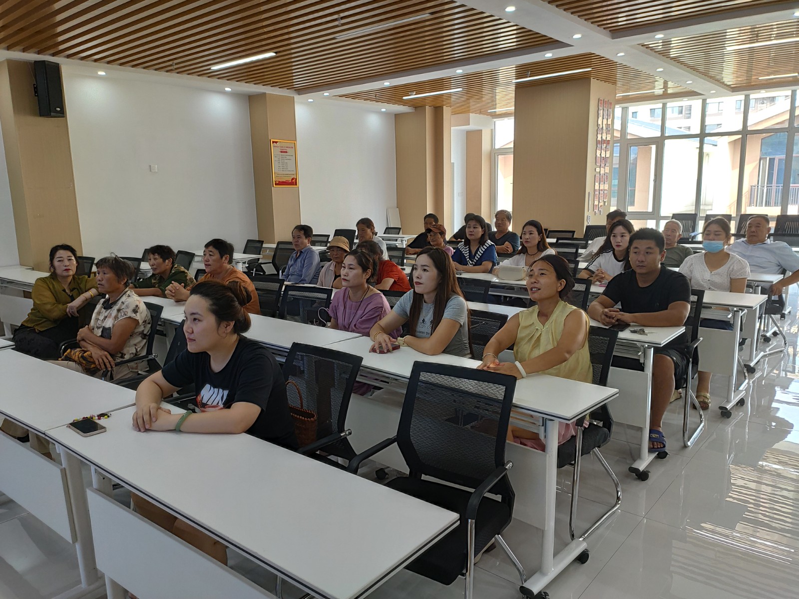 48f711fc38a198904c4ba5faa6d203e