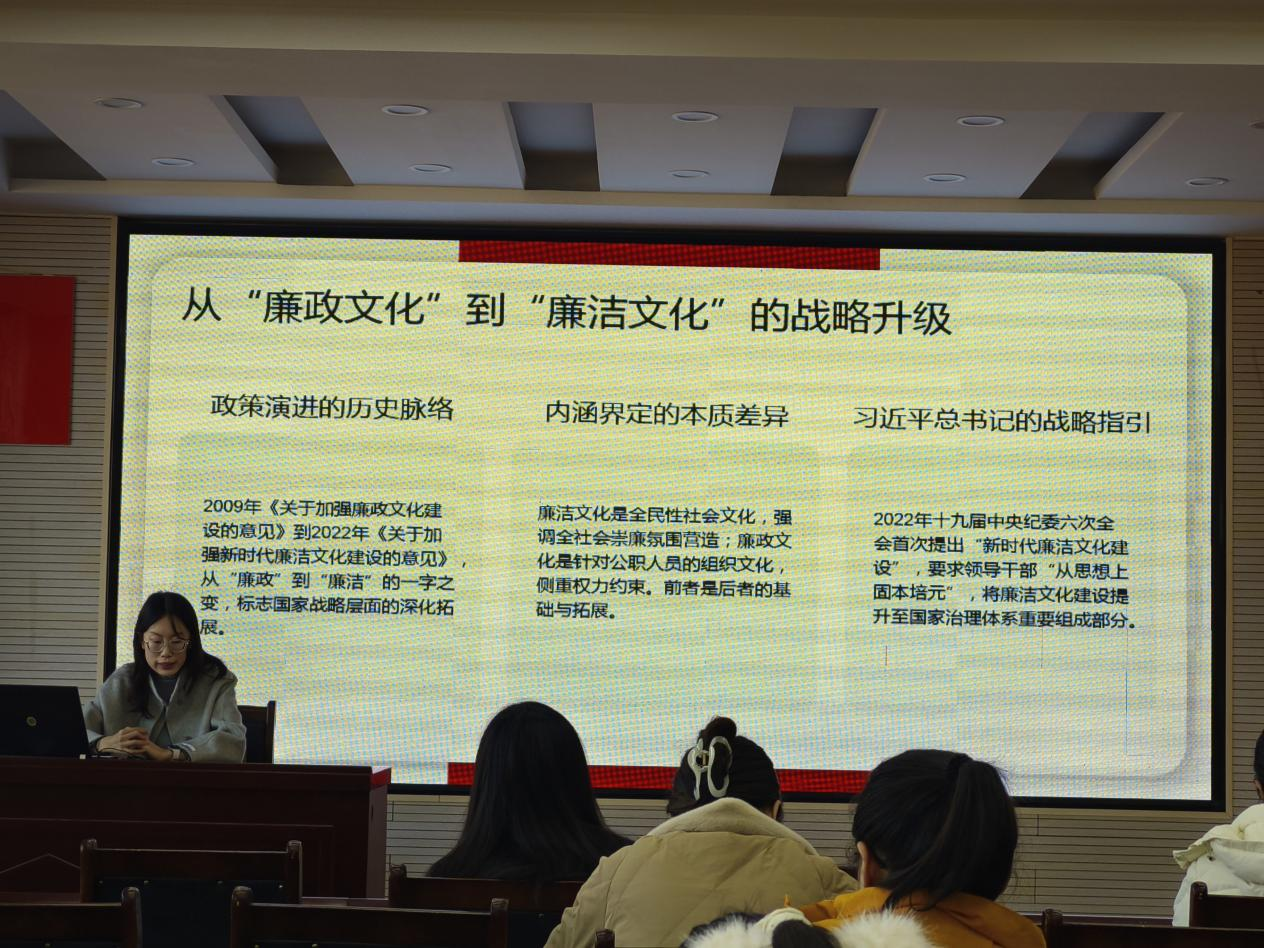 d828c632e2bb7934133762bf08bfb50