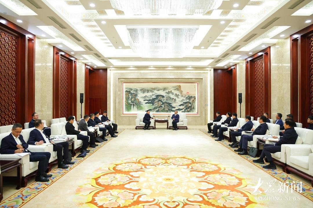 ​林武会见中国海油集团客人