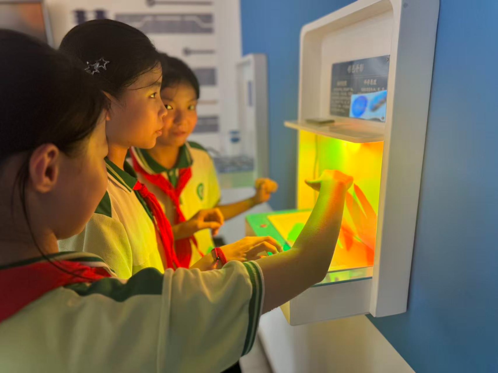 9925468daa9d3f66c1c13ee28571acfd