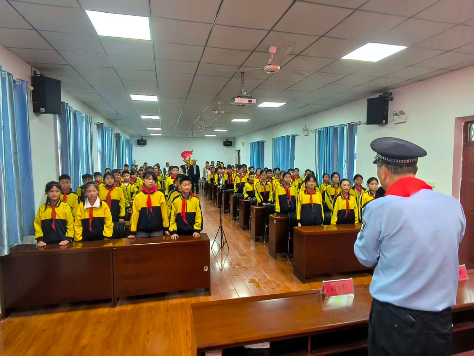 0ce1741d1cde94d2e1d0289032c3b4c8