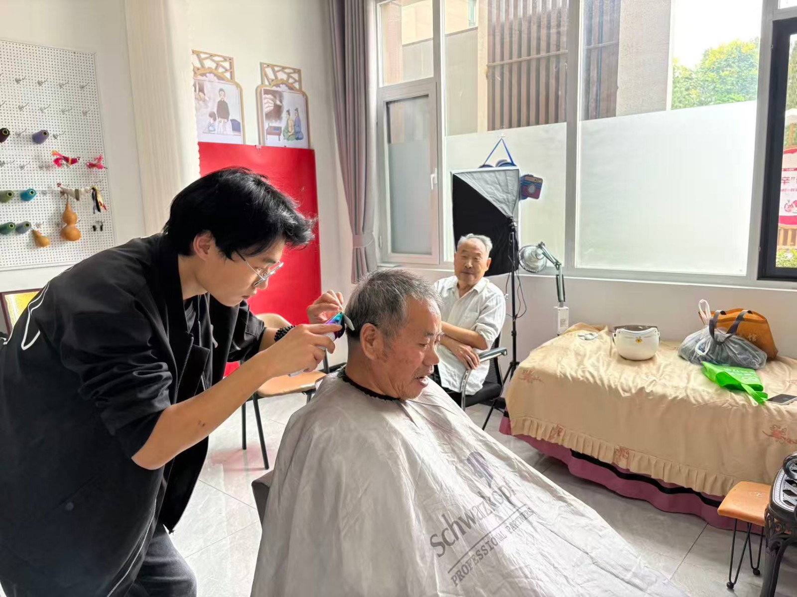 c01dee584f6a014f54c89451643bac83