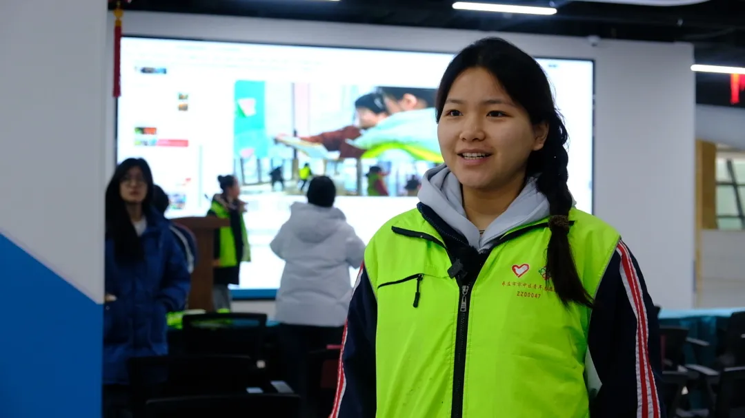 采访 青年志愿者 杜紫然.jpg