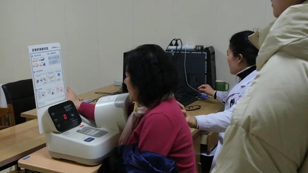 2月9日枣庄市中:便民就医 实实在在的变化(43).jpg