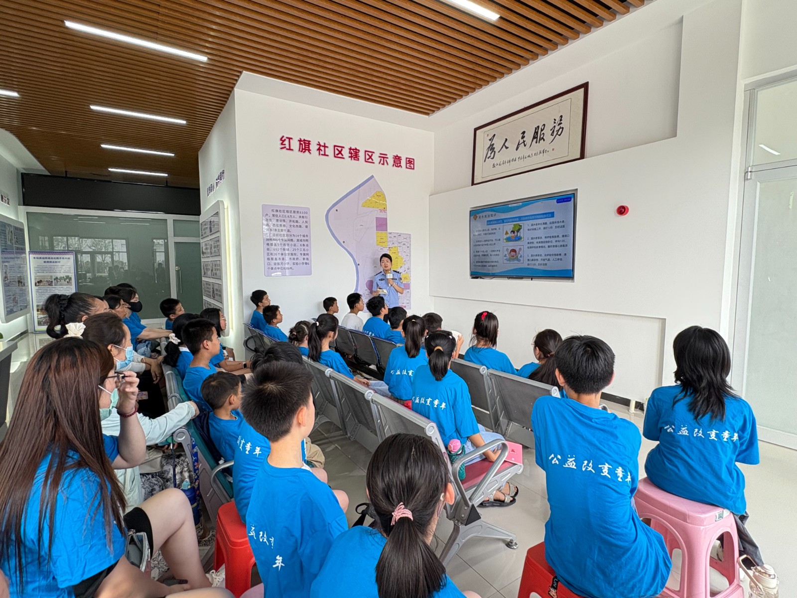 60b4693d1f89d966f874ecea1917f7b