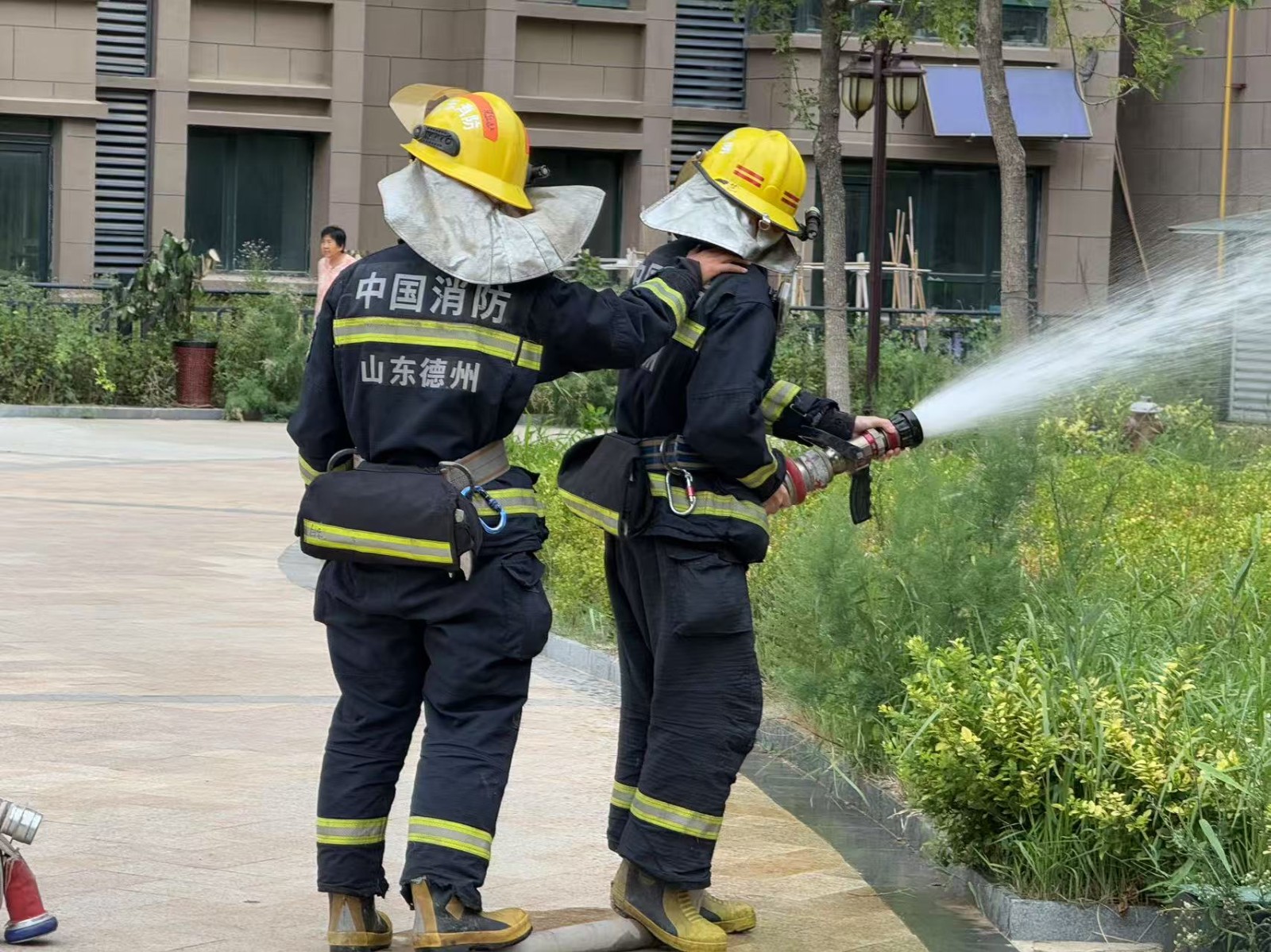 b6cce667075c1abfb8a1f8ad957875c