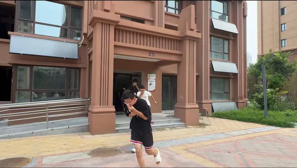 259a261d9440f5b8a251adb71a75a548