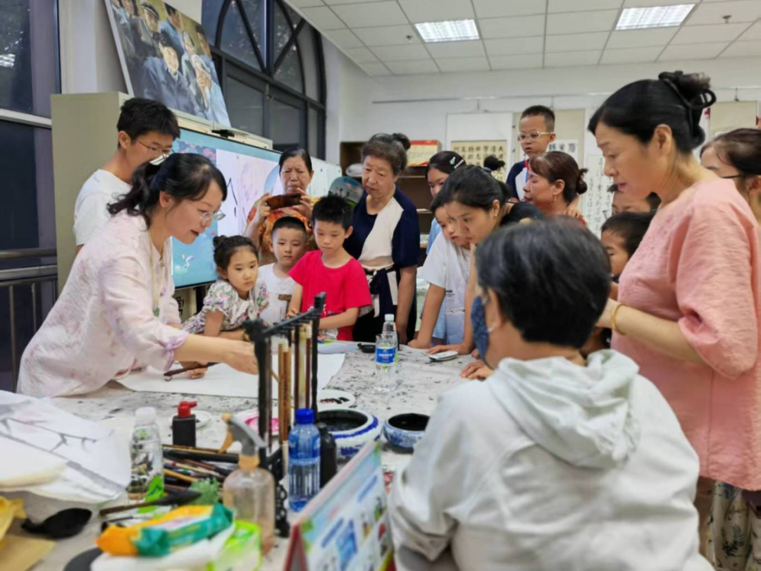 省级资源下沉社区 文化书院好戏连台