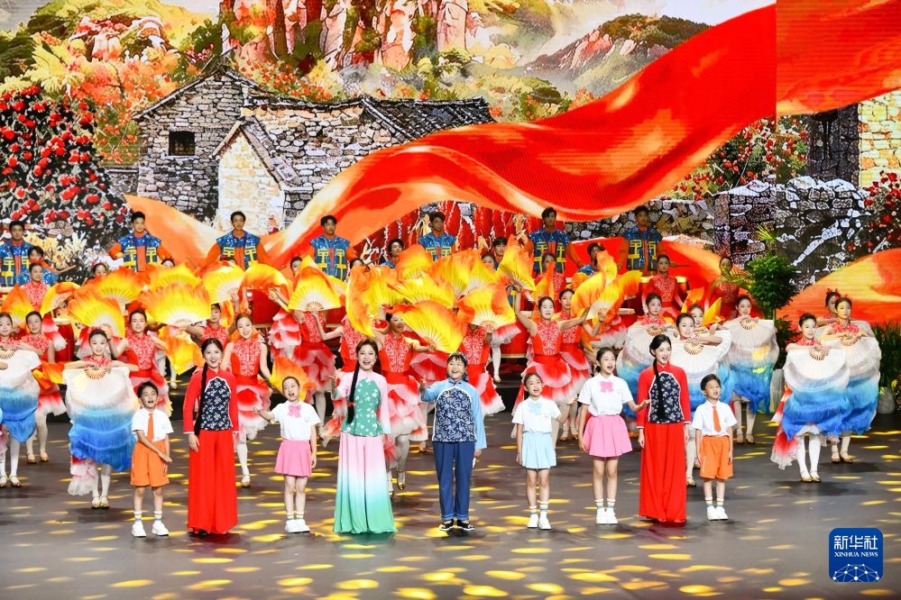 全国移风易俗优秀文艺节目展演在山东临沂举行