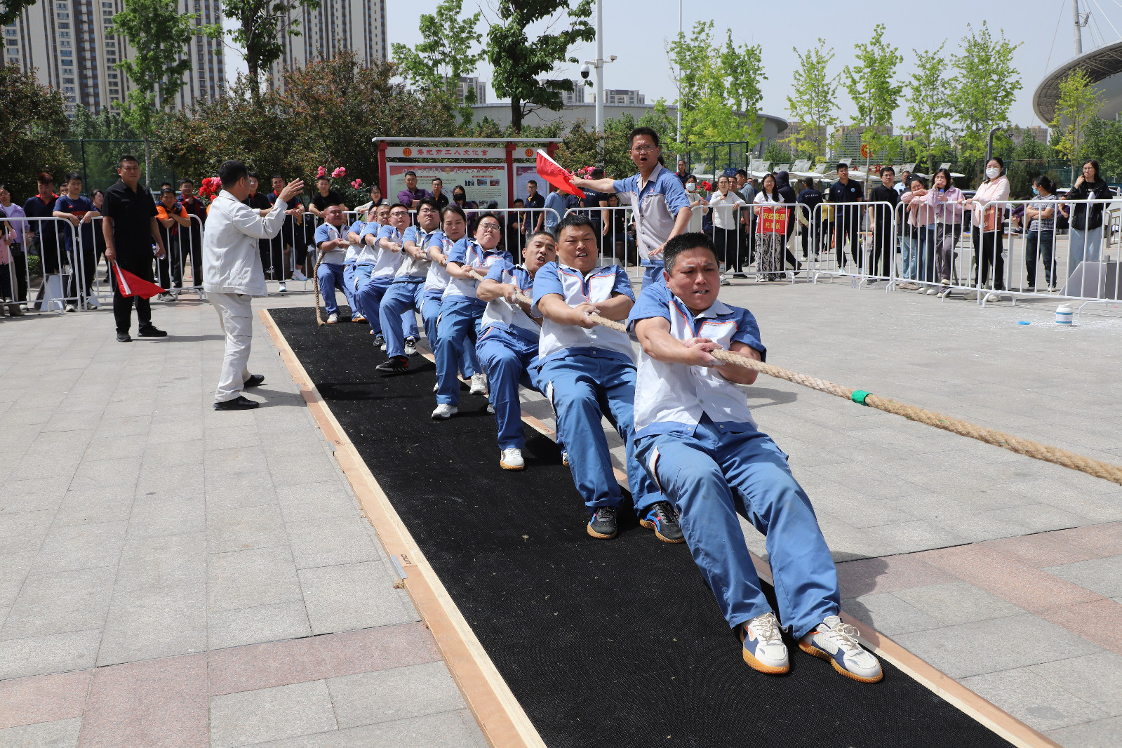 1390ca3f62294bf83a858e978439e4e