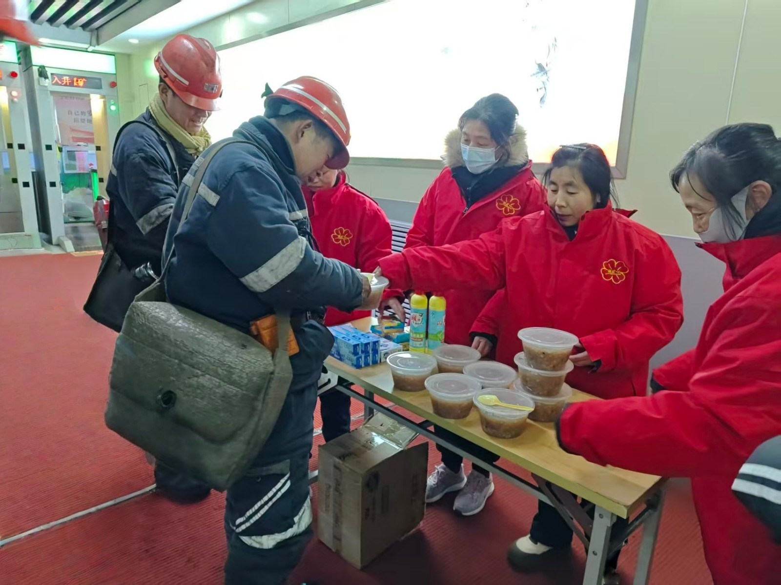 28d96602481b5a6bea9b5b7a7a0eba2e