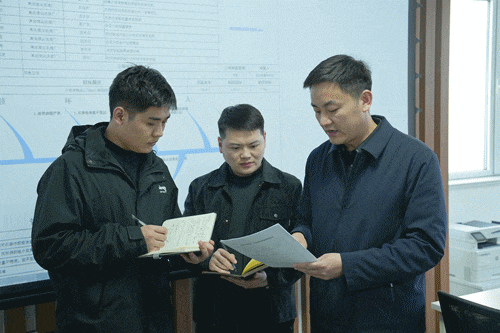 動(dòng)圖1.gif 動(dòng)圖1.gif