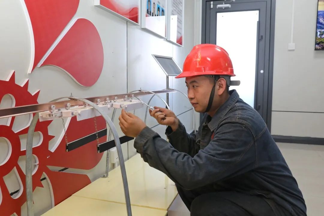 1F5A0120_副本.jpg 1F5A0120_副本.jpg