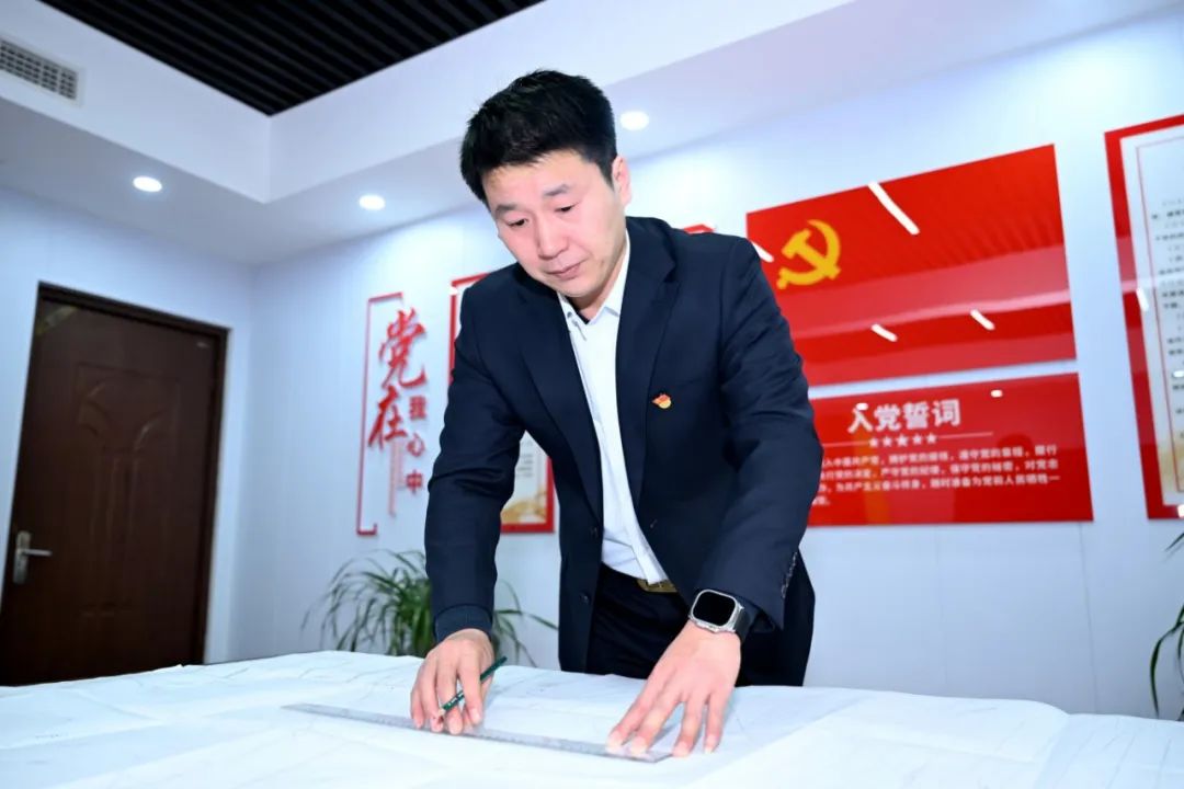 綜掘二區(qū)王浩圳.JPG