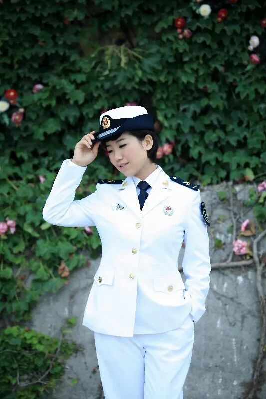 牛媛媛服役照片.jpg