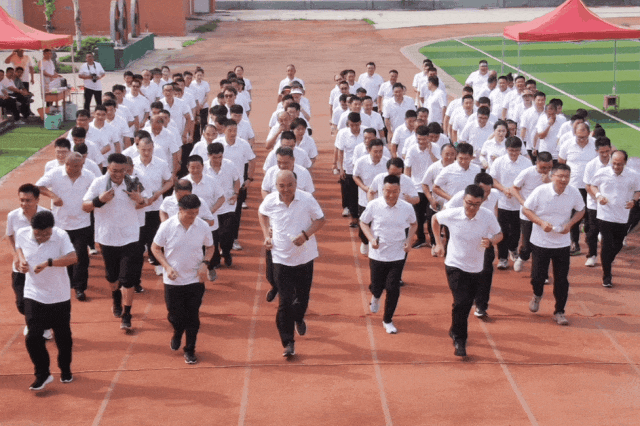 中興電氣公司開(kāi)展8月全民健身月活動(dòng).gif