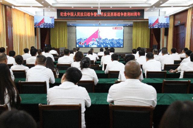 七五煤业动图(谢安群摄).gif 七五煤业动图(谢安群摄).gif