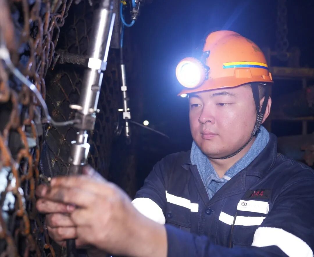 高庄煤业刘帅 (3)_副本.jpg 高庄煤业刘帅 (3)_副本.jpg