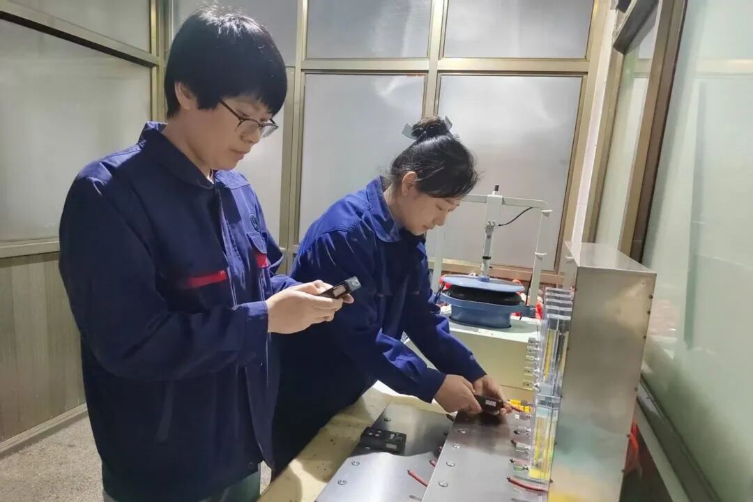测便携仪.jpg 测便携仪.jpg