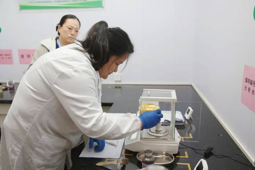 微信图片_20251105153545_909_14.jpg 微信图片_20251105153545_909_14.jpg