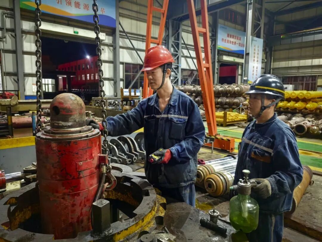 夜以继日 决战正酣.jpg