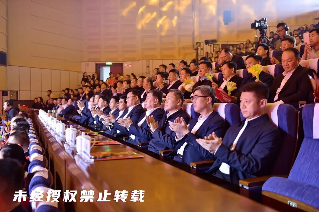 领导02.jpg 领导02.jpg