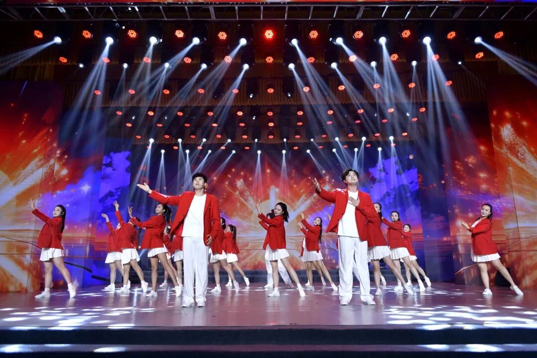 4.YOUYNG在枣矿03.jpg 4.YOUYNG在枣矿03.jpg