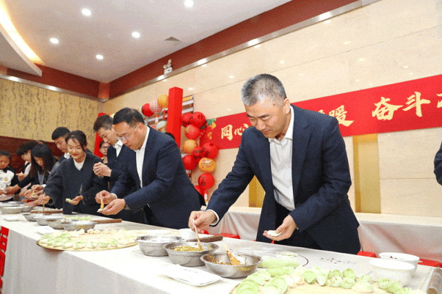 柴里年华.gif 柴里年华.gif