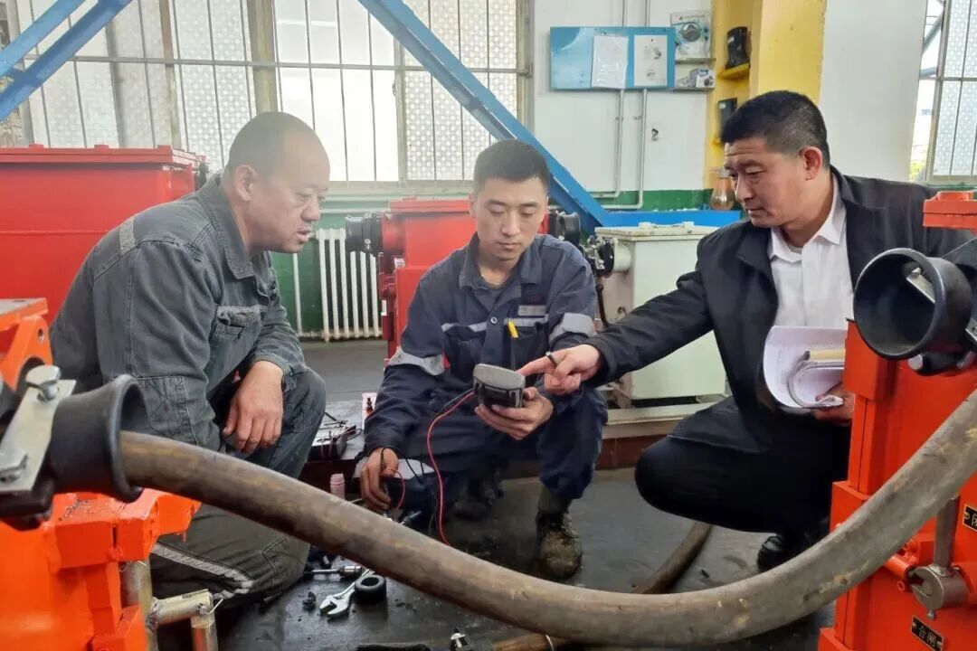 田陈煤矿：强化督察督办 推动工作落实 (3)_副本.jpg