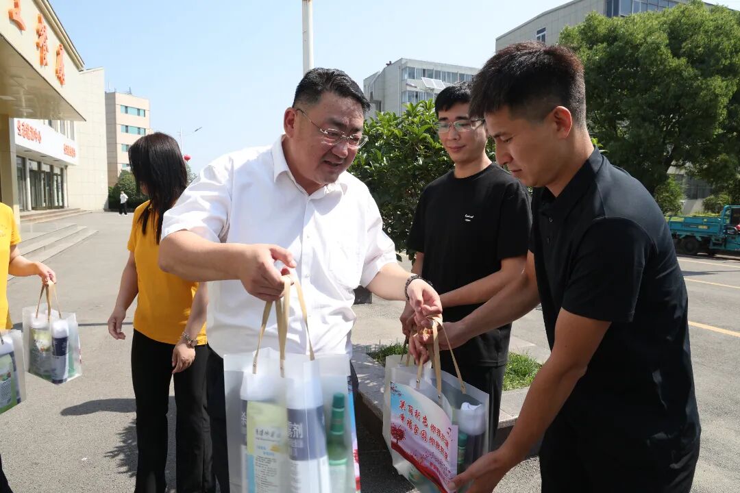 王主席2.JPG