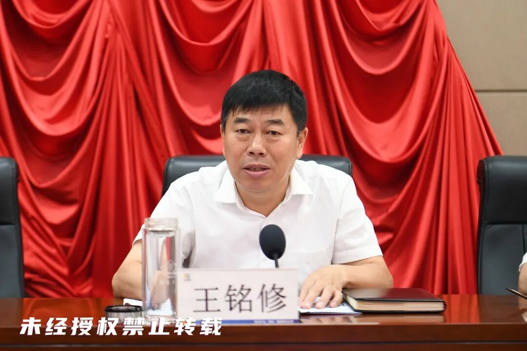 王书记_副本.jpg