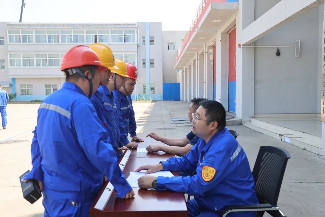4【安全宣传咨询日】+未来能源榆林能化.JPG