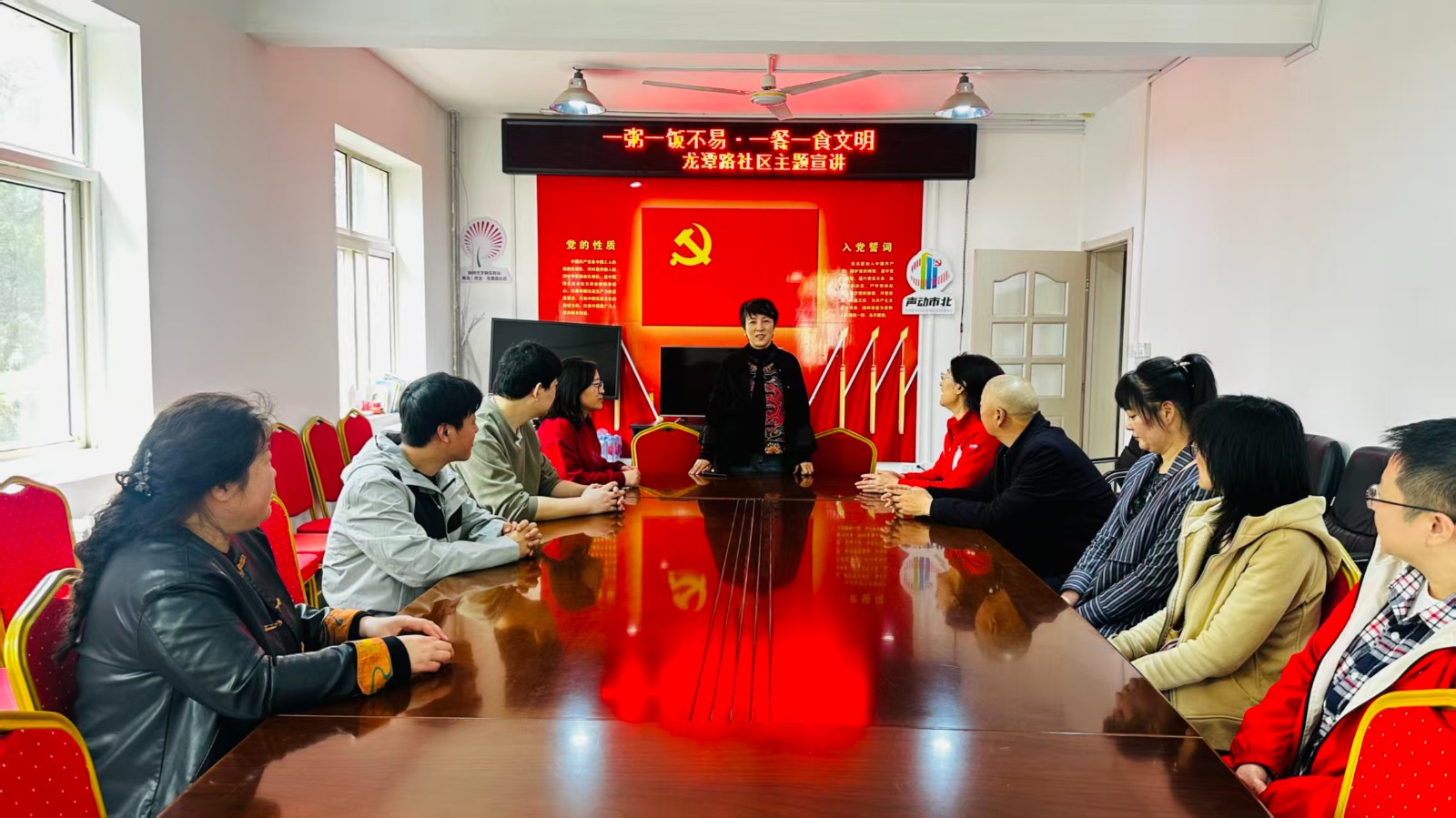 龙潭路文明餐桌2