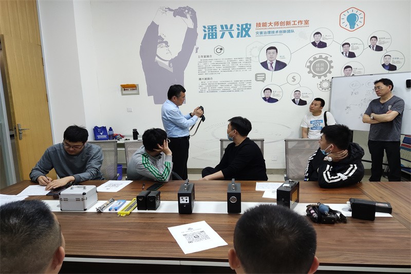 e3e1f8bcf22aa06a2f5ccf8f2d4b8a6