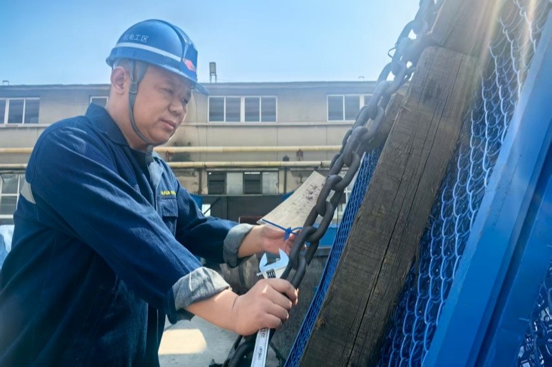 王刚
