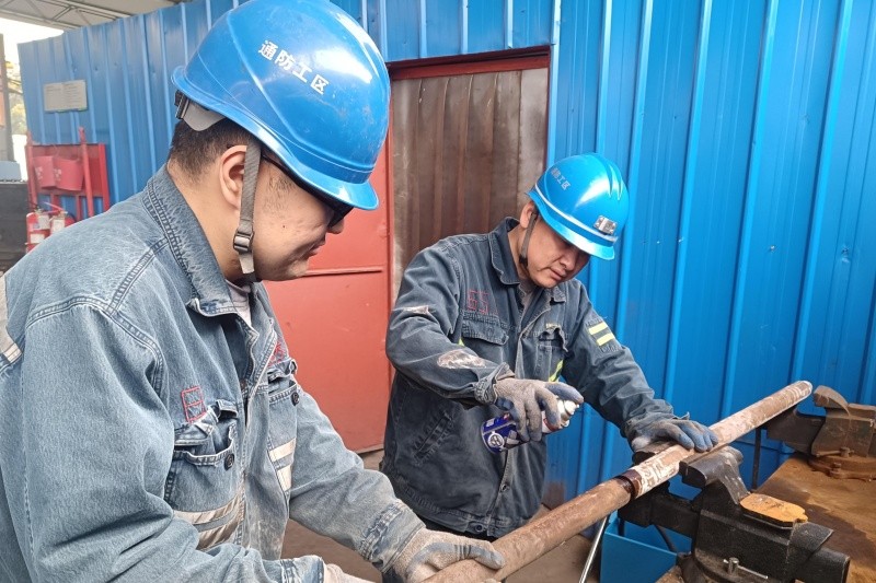 东滩煤矿张锐一线光影映初心4