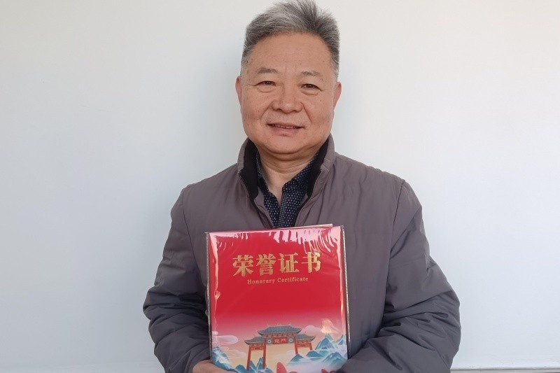 黄伟章