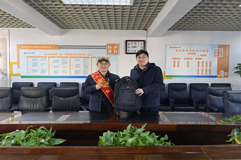 9aa450ae87647eb86905ab196e450773