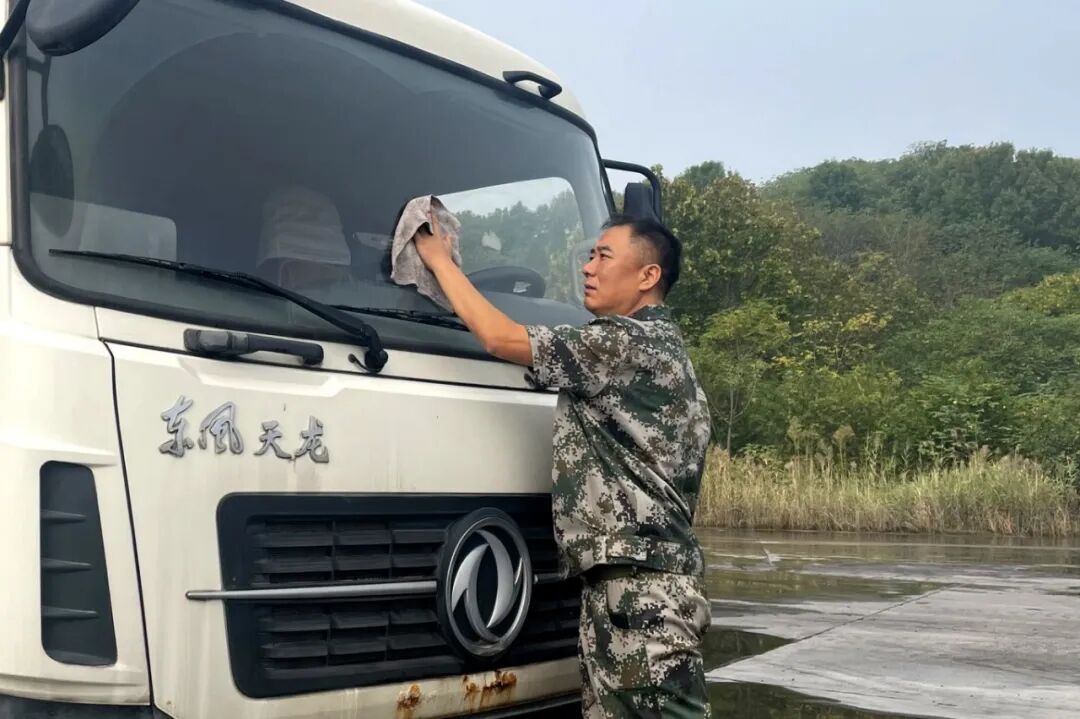 5洗选发运中心郑宝泉.jpg