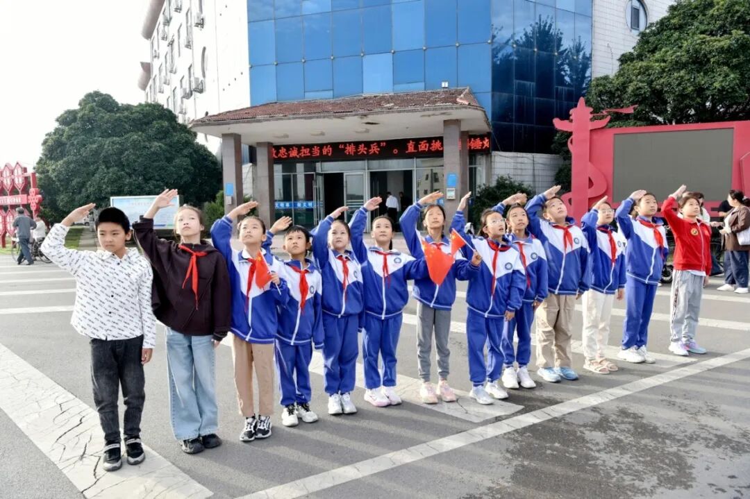 5.小学生.JPG
