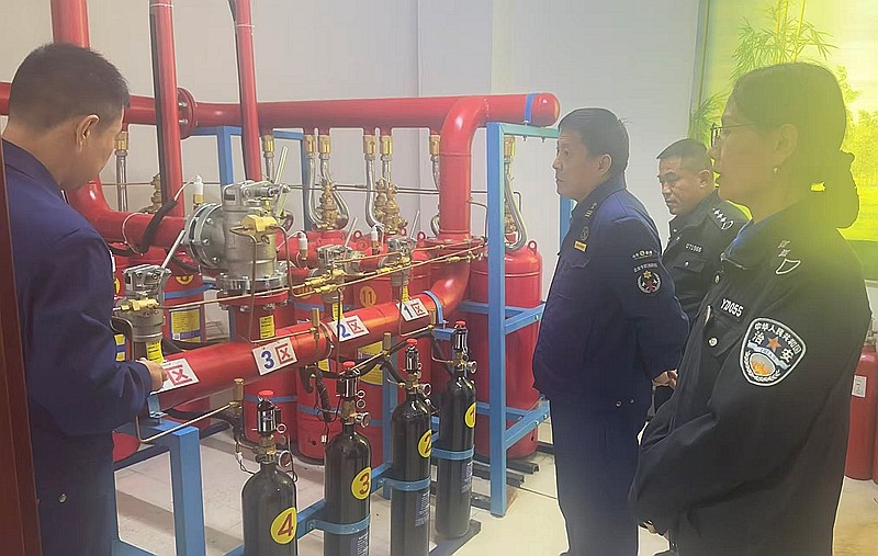 bd6742ff5eaef44f9a04bcf6ee50b059