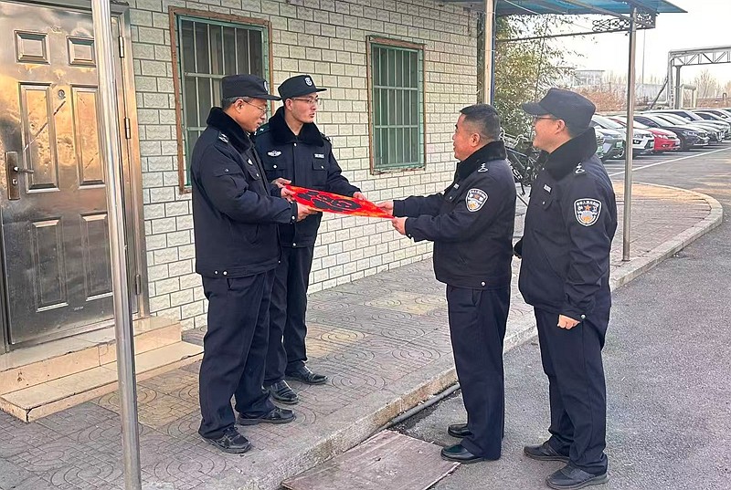 b8f326e5d839b7c86273c58f1072916e