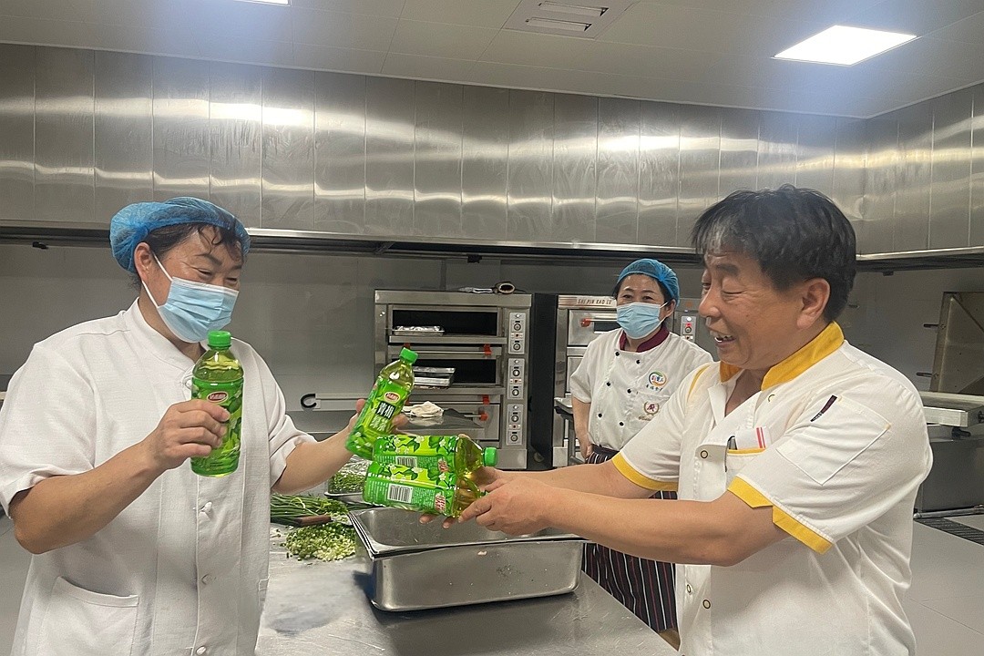 面案送青梅