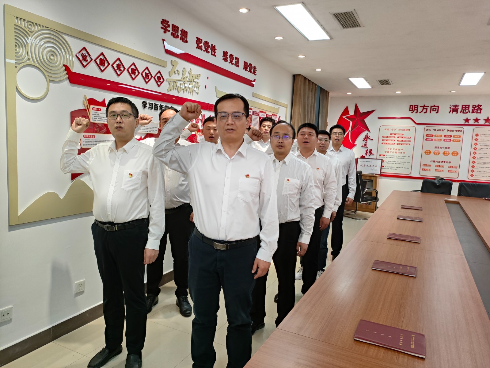 生产准备工区党支部开展主题教育党员集中培训班照片2
