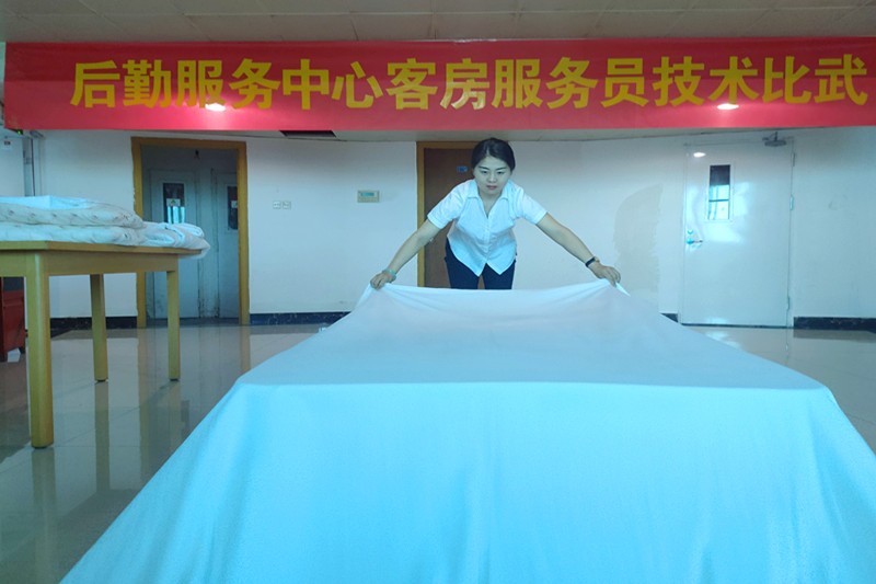 客房比武3_副本