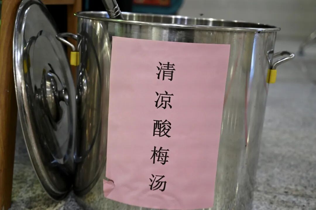 bc7d5cf3bf1a634e39bd81b8942a09c0.jpg