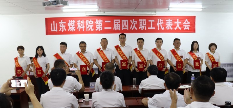 先进个人_副本