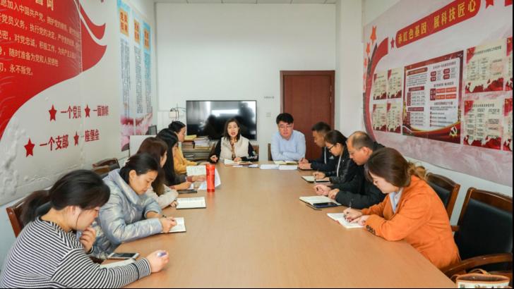 强化责任意识，共创平安校园——艺术设计系召开辅导员会议