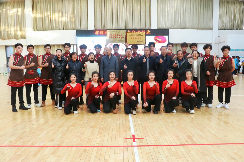 我院获批济南鼓子秧歌传承教育实践基地 学前师生原创舞蹈大放异彩